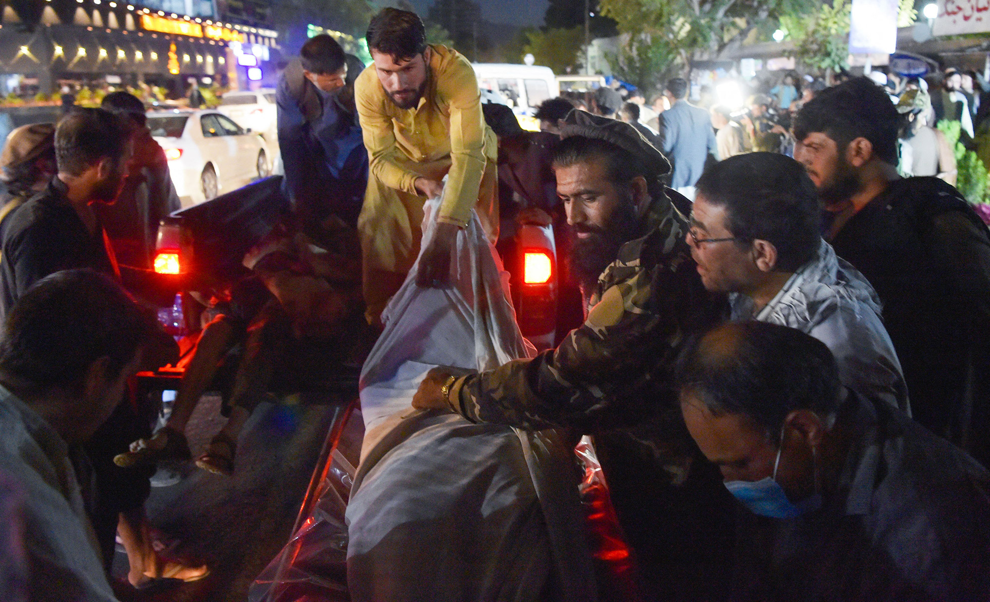 Afganistán: Atentado en Kabul deja a 85 muertos y más de 160 heridos