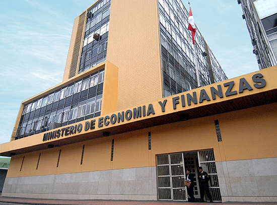 MEF: Creceremos 10.5% en el 2021 y 4,8% en el 2022