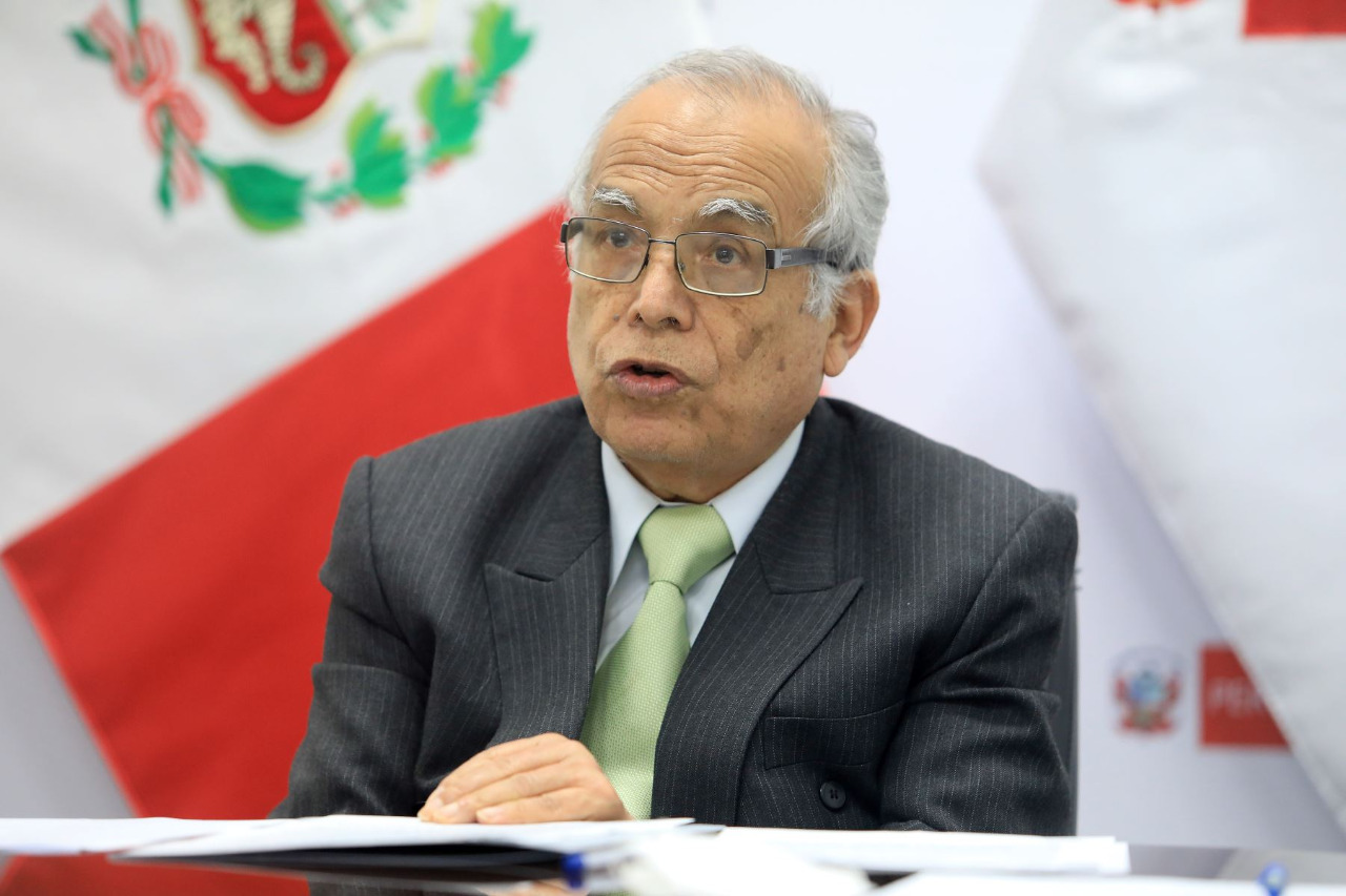 Torres: Presidente estaría contemplando cambios ministeriales