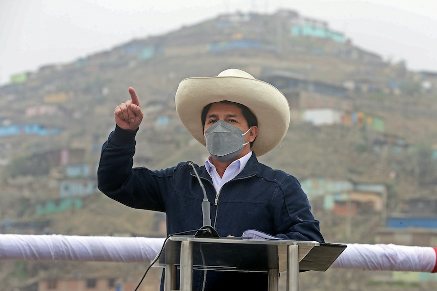Pedro Castillo le ‘baja el dedo’ a premier y ministro Maraví
