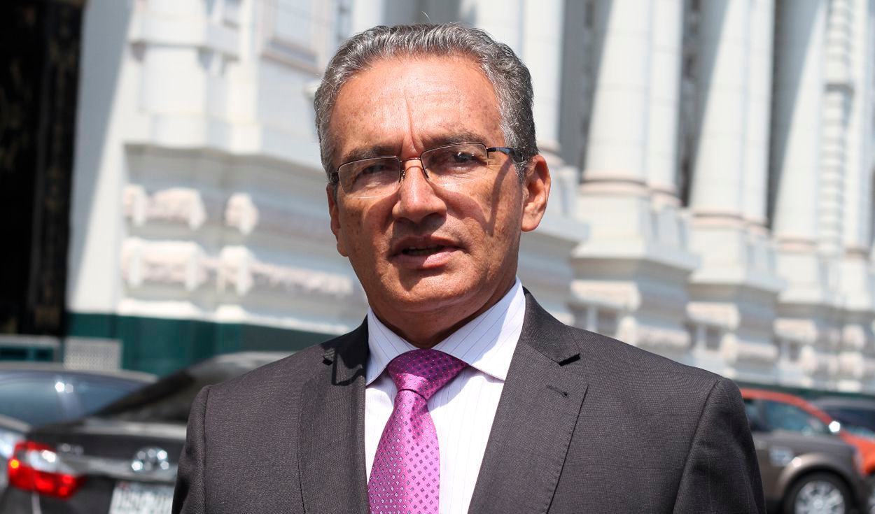 Aguinaga: “Estamos ante un presidente mudo y aletargado”