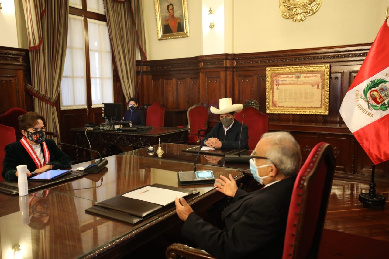 Elvia Barrios afirma que Castillo le expresó apoyar fortalecimiento de servicio de justicia