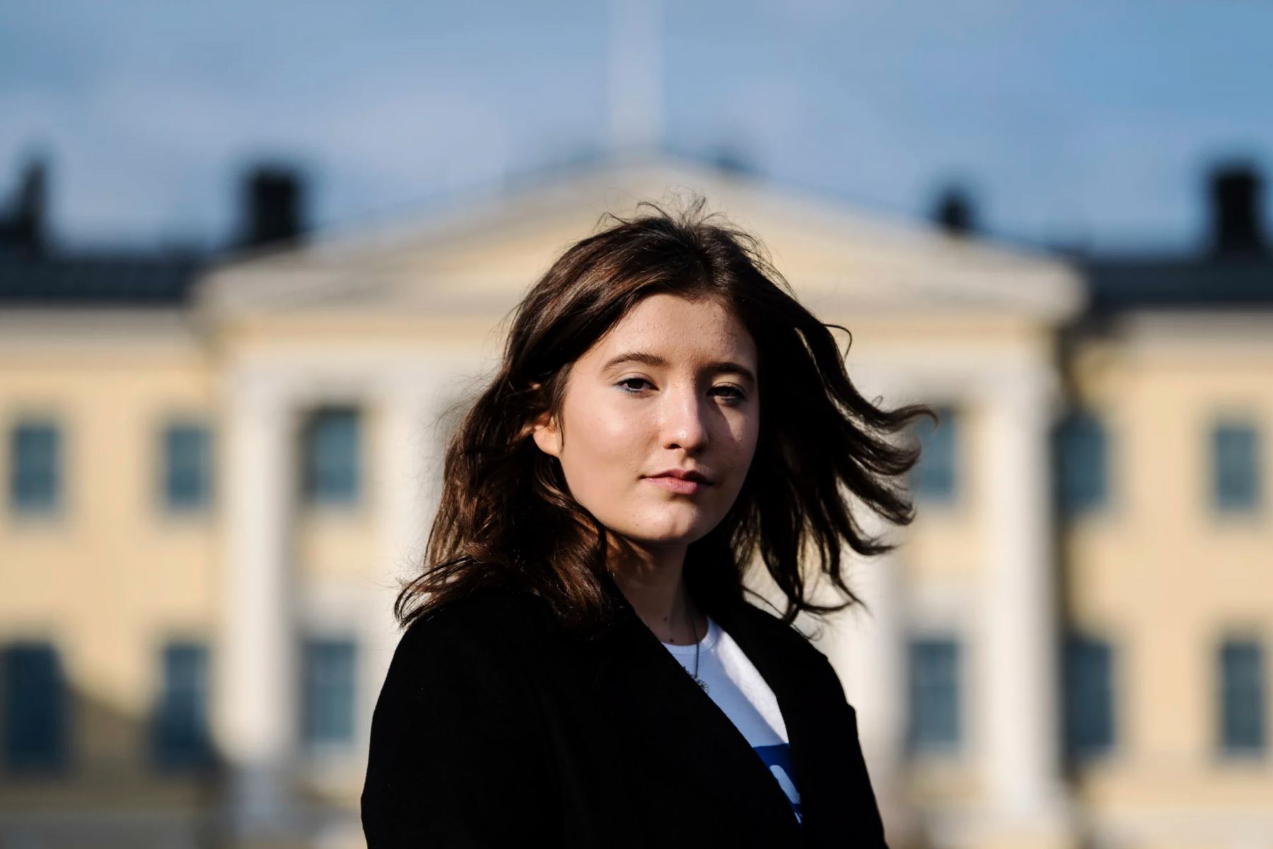 Adolescente de 16 años se convierte en presidenta de Finlandia por un día