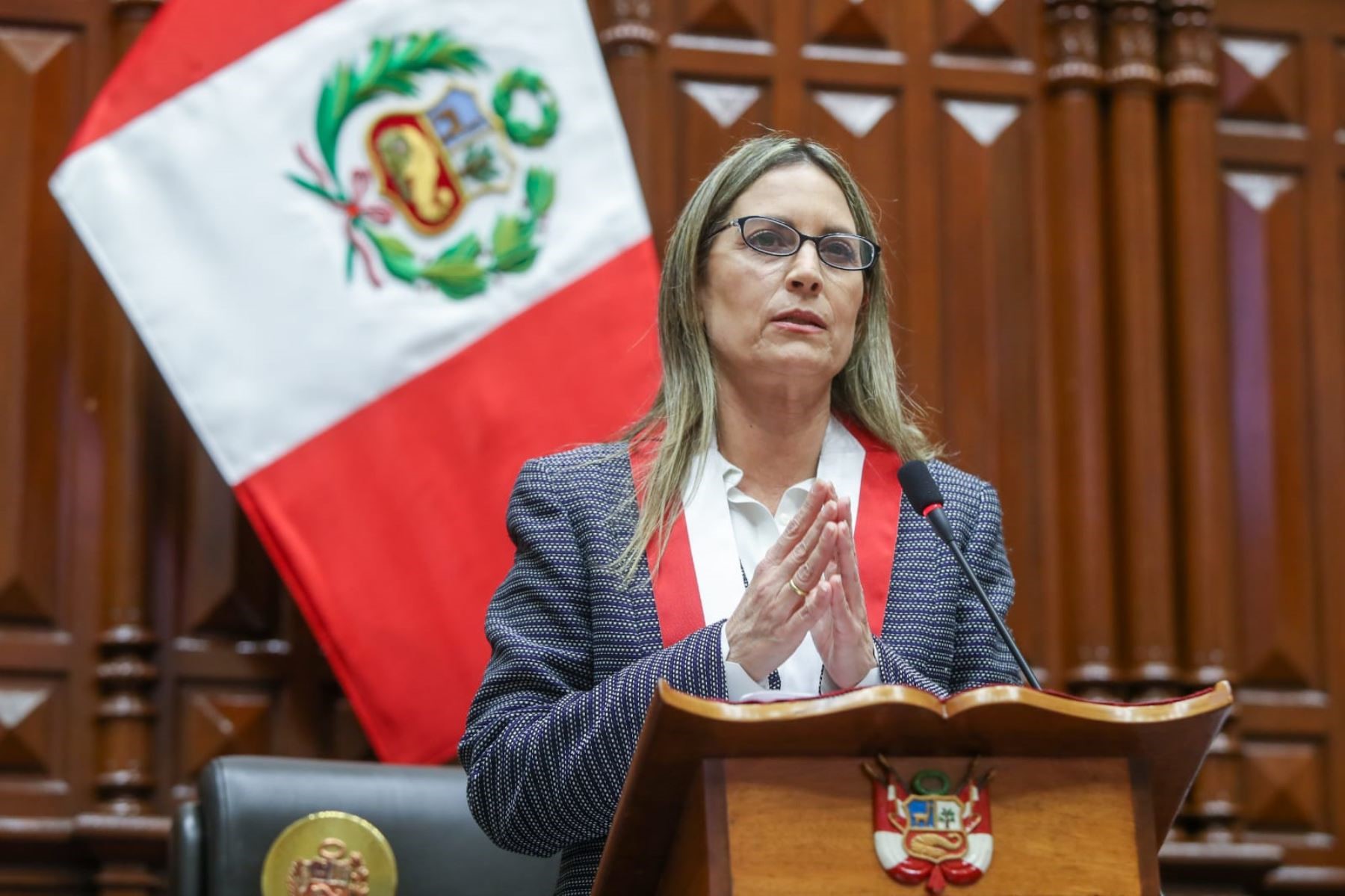 María Alva del Carmen: «Nadie quiere tener un presidente mentiroso»