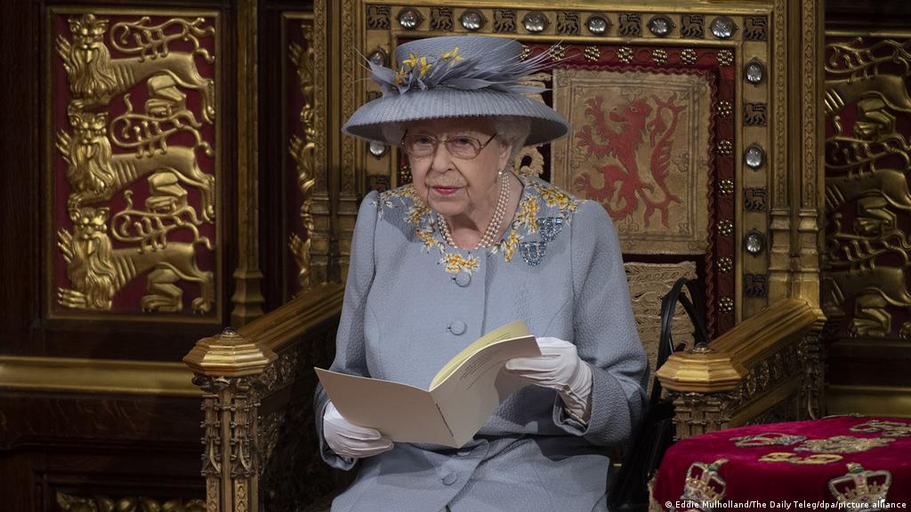 La Reina Isabel II canceló sus actos oficiales de las próximas dos semanas