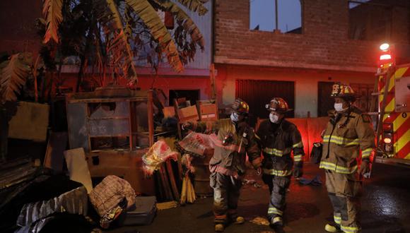 SJL: Niño de 6 años fallece durante incendio en vivienda