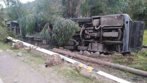 Huancavelica: Cuatro fallecidos y 23 heridos deja accidente de bus