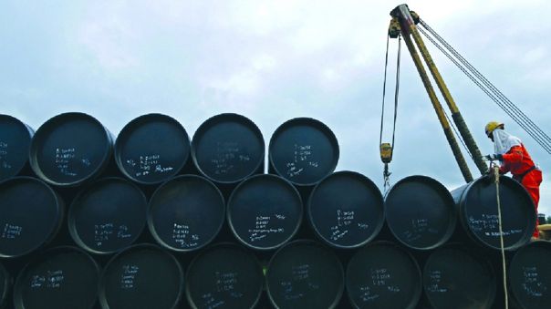 Precio mundial del petróleo se dispara a US$ 80 el barril tal como lo hizo el gas