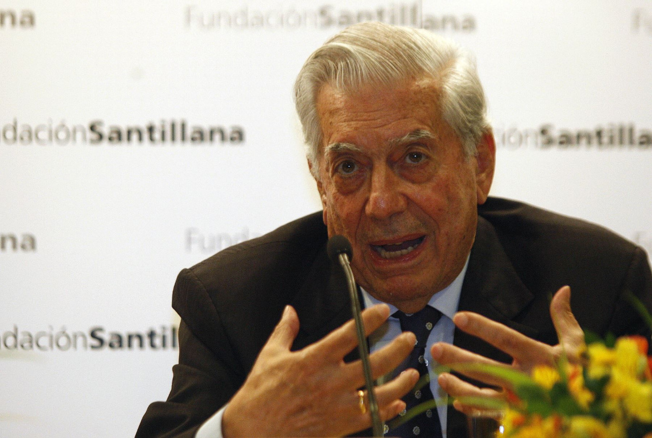 Vargas Llosa apoya campaña “No a la constituyente”
