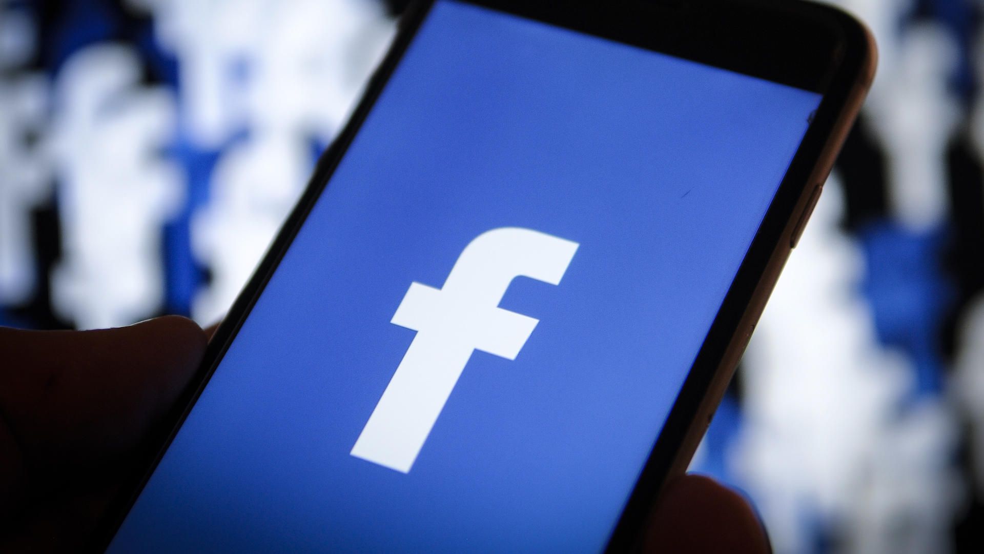 Facebook: Datos personales están en venta en foro de hackers