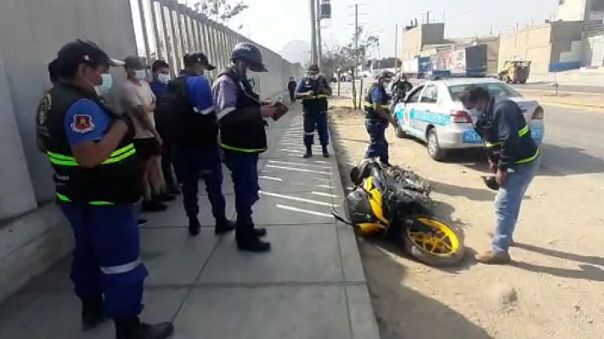 Moto de delincuente que usaba para huir se le rompe en pleno asalto