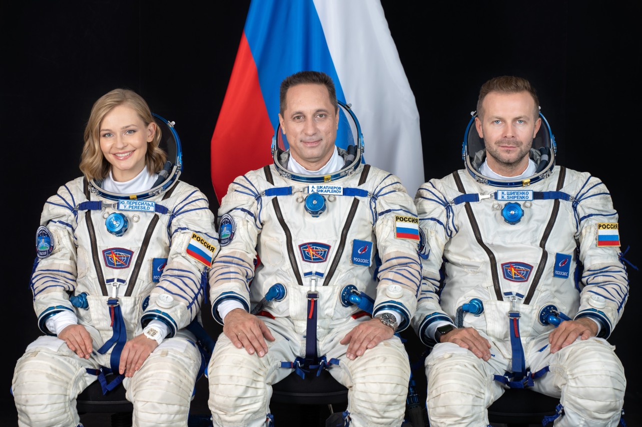 Rusia envía una tripulación para grabar la primera película en el espacio