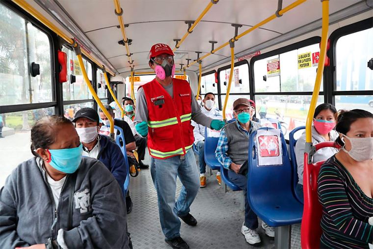 Perú: protector facial no será obligatorio en transporte público