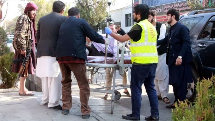 Afganistán: Atentado en hospital militar en Kabul deja 25 muertos