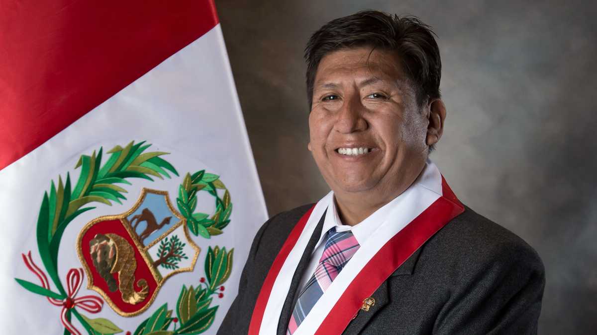 Waldemar Cerrón: “La Selección Peruana no salió de la noche a la mañana, tampoco la selección de ministros”