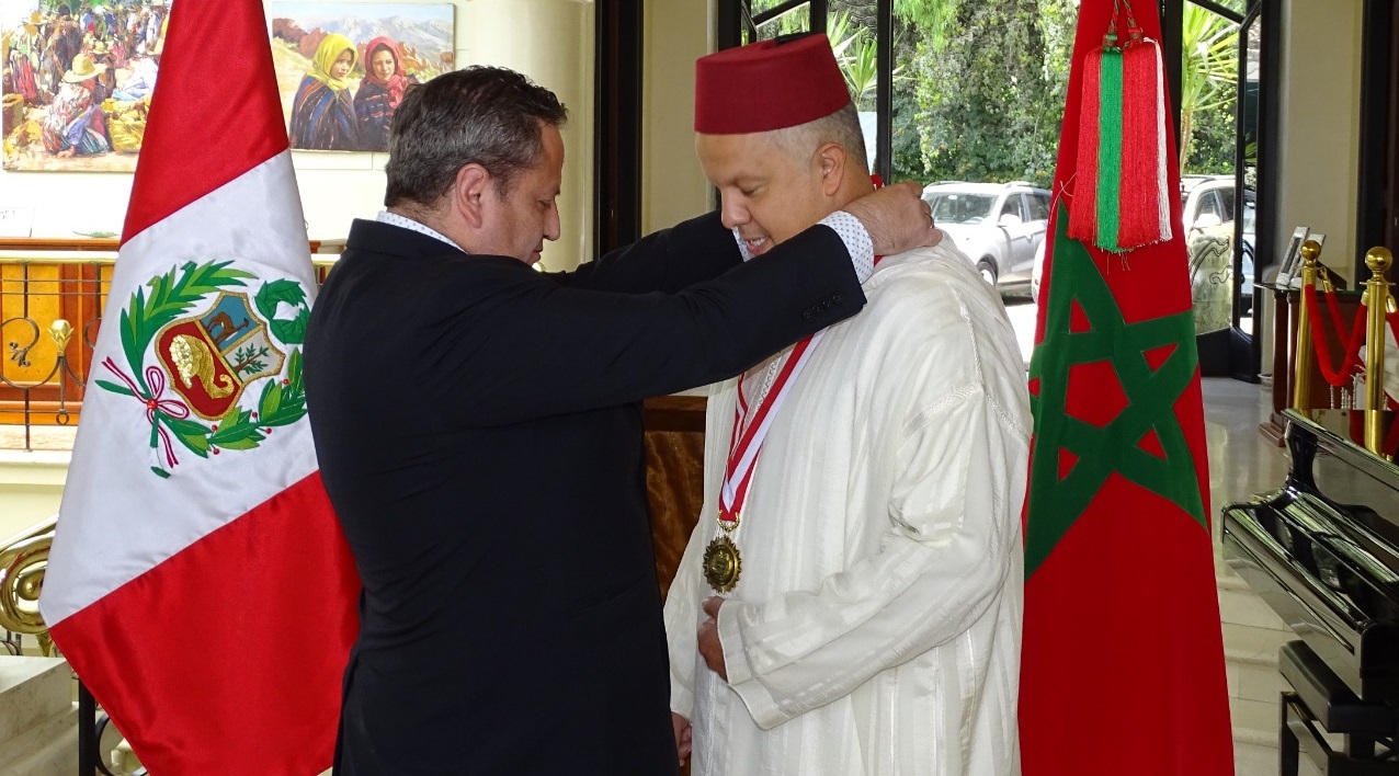 Municipalidad de Pueblo Libre condecoró a embajador del Reino de Marruecos