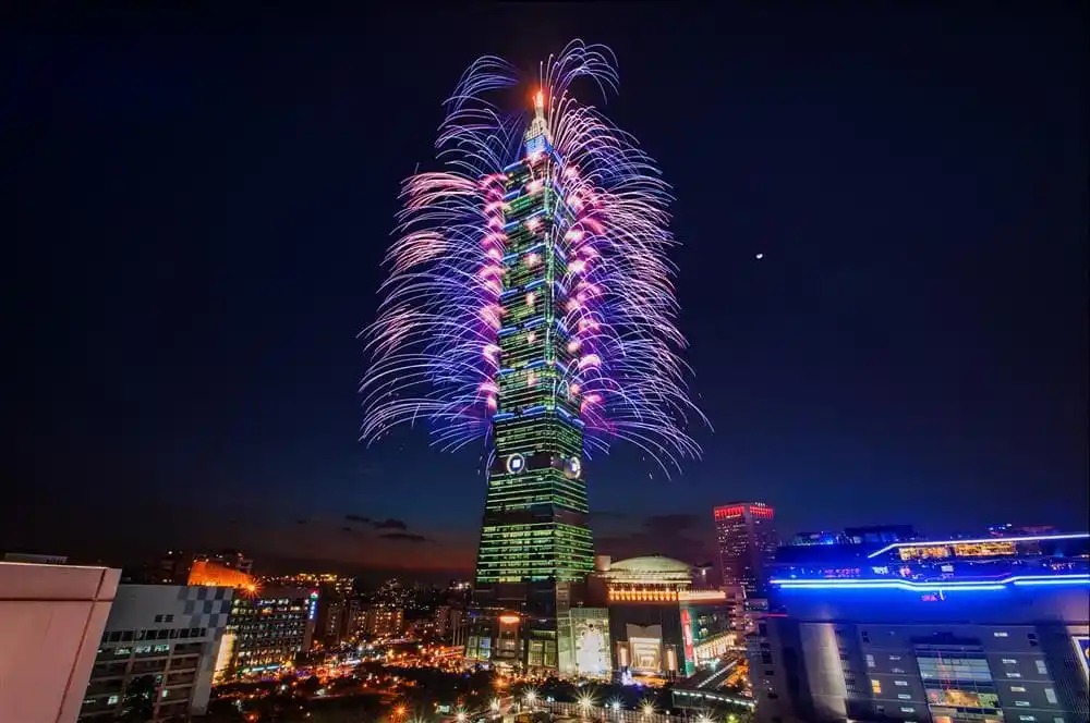 Taiwán se prepara con 16,000 fuegos artificiales para recibir el 2022