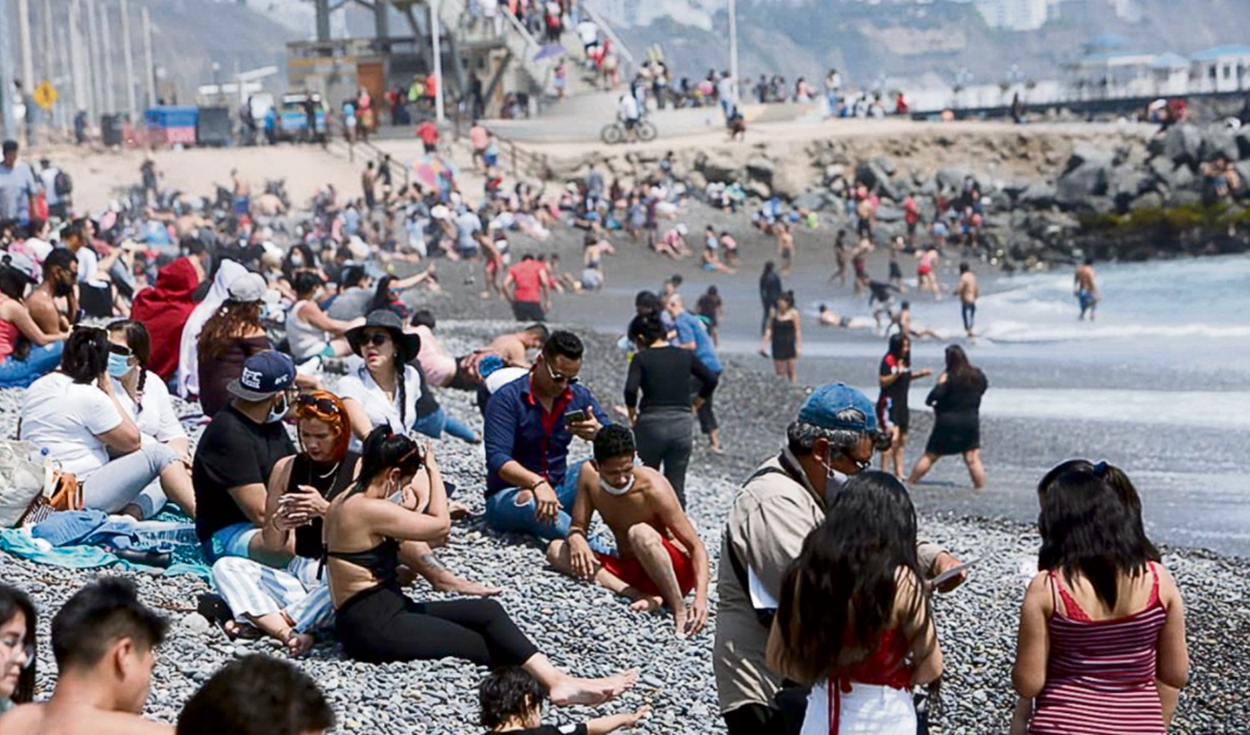 Covid: Gotículas de saliva pueden esparcirse en playas aglomeradas