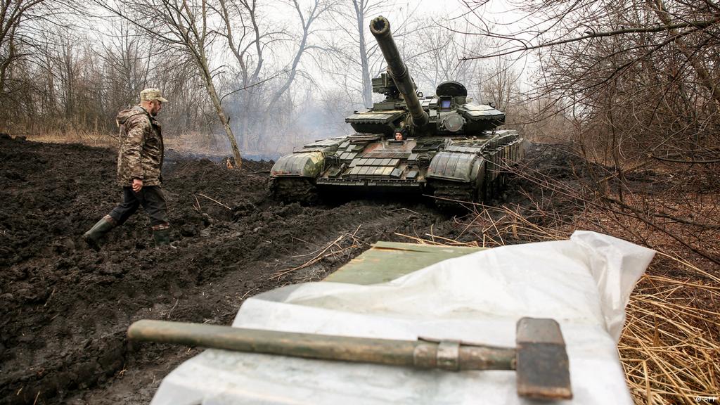 Rusia sigue enviando nuevas tropas a frontera con Ucrania