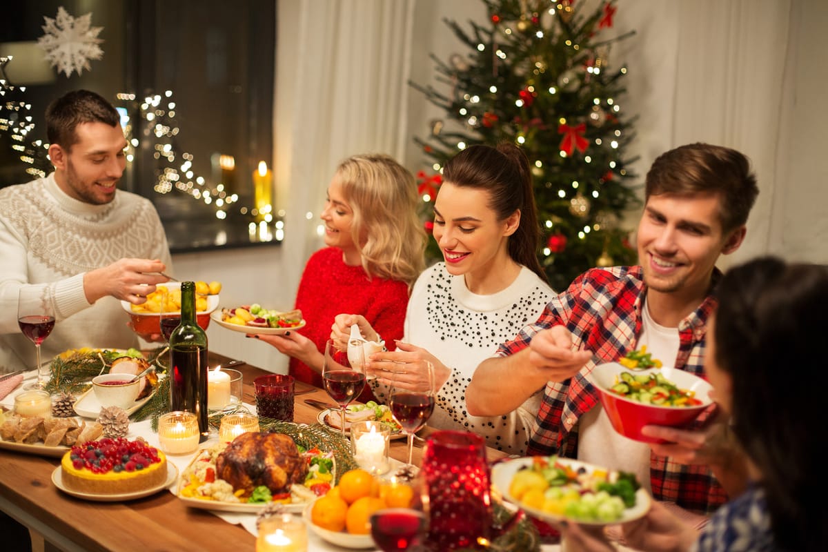 Consejos para disfrutar las fiestas de fin de año sin caer en el atracón
