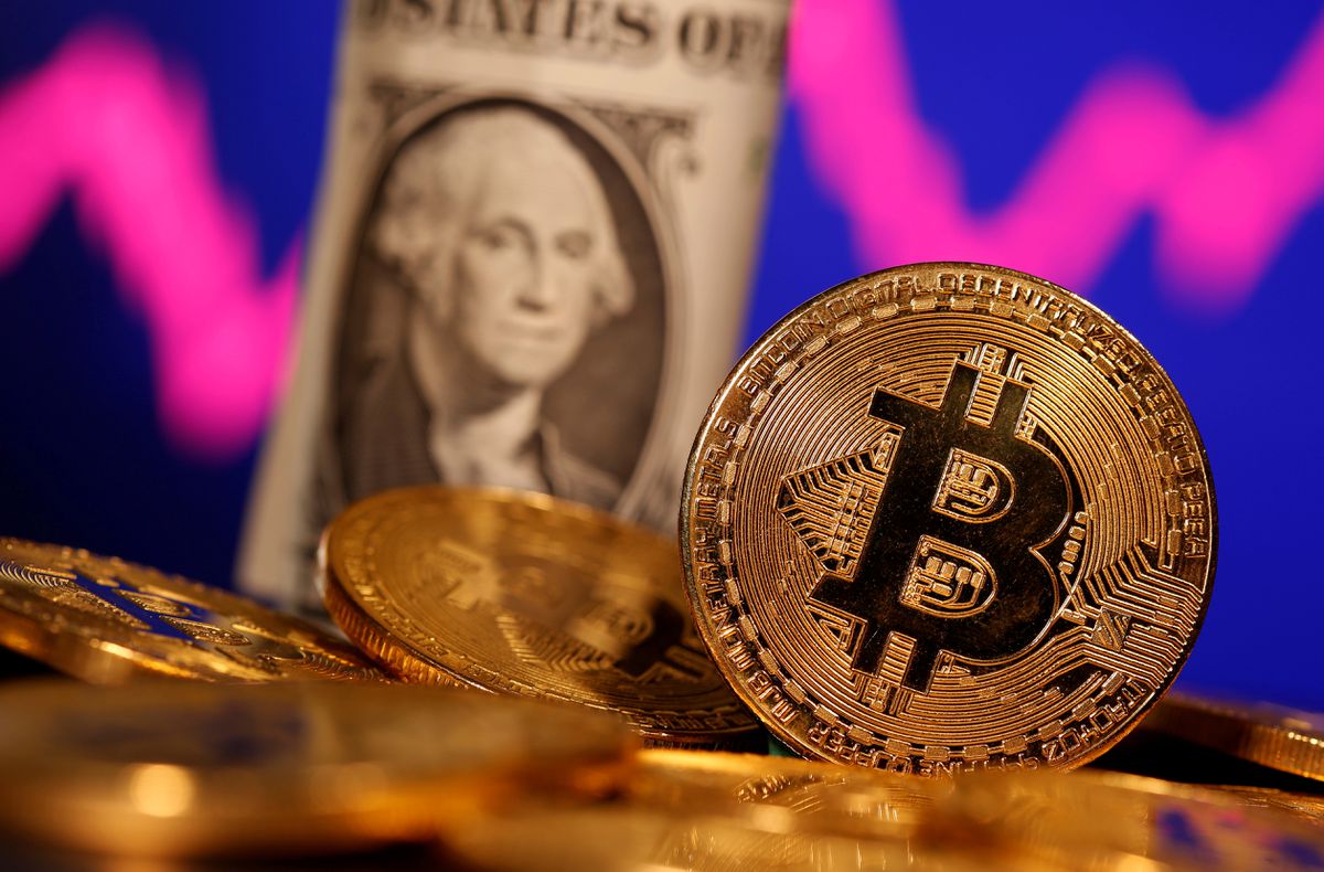 FMI advierte a El Salvador sobre los grandes riesgos que implica legalizar al Bitcoin como moneda oficial