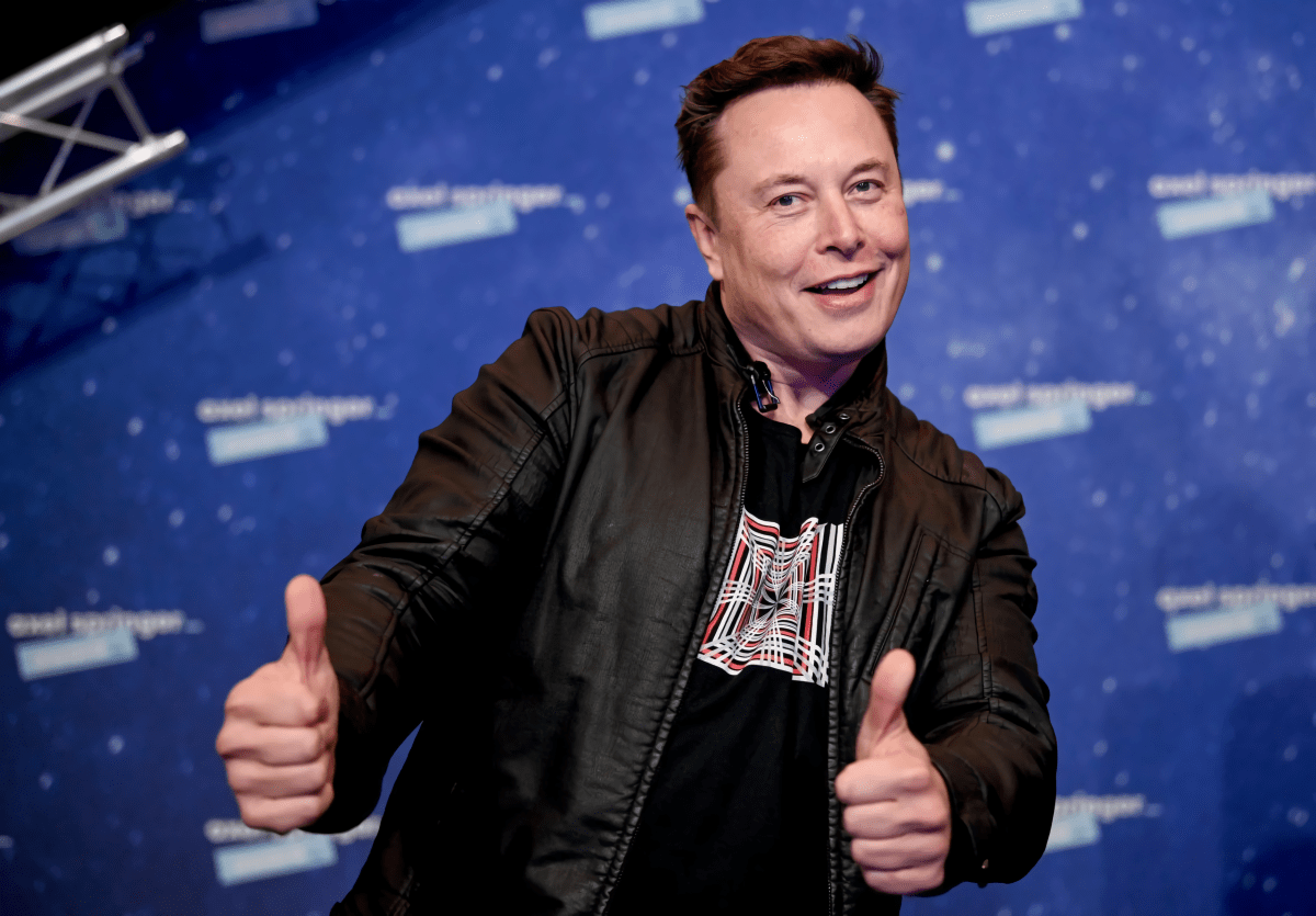Elon Musk impulsa al Dogecoin tras fuerte caída