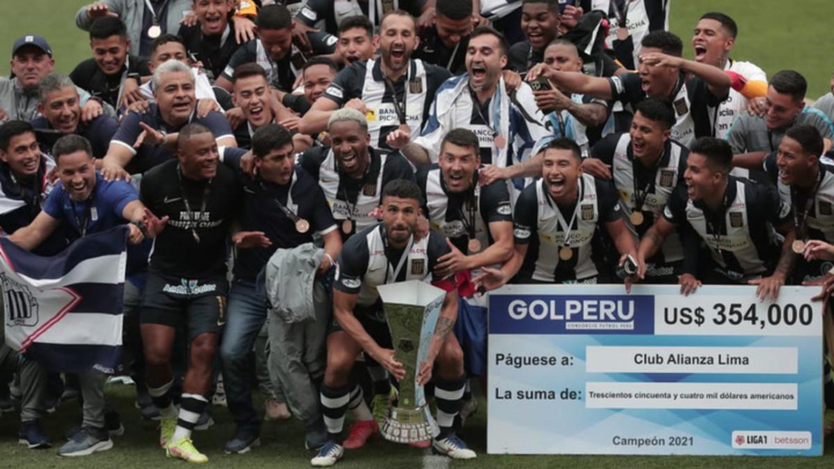 Alianza Lima recibió felicitaciones de FIFA por su título en 2021