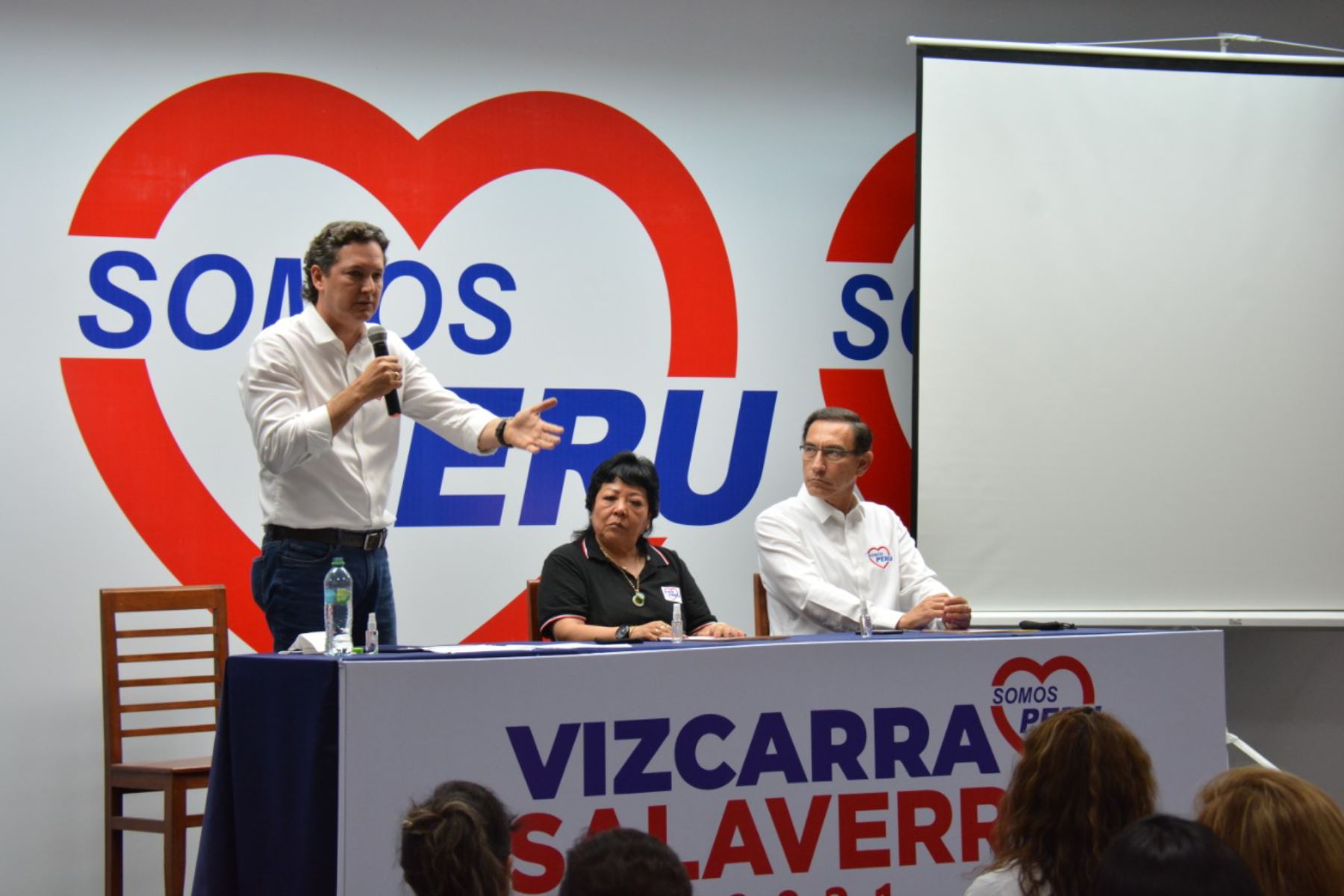 Somos Perú rechaza declaraciones de César Acuña
