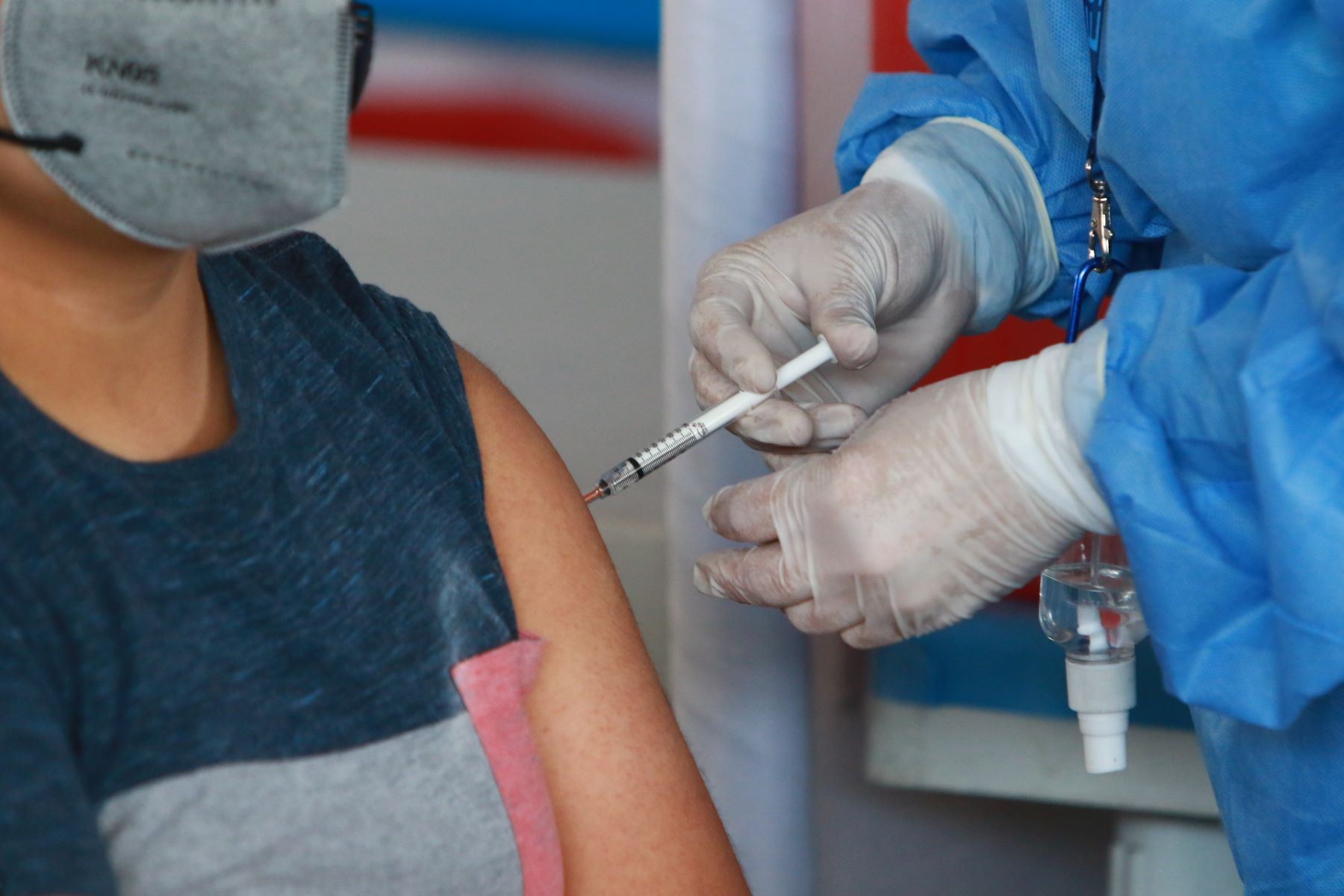 EsSalud: vacunatorios que funcionaran hoy y el 1 de enero