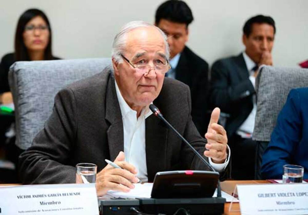 García Belaúnde: «Francke oculta la subida de precios, inflación y devaluación»