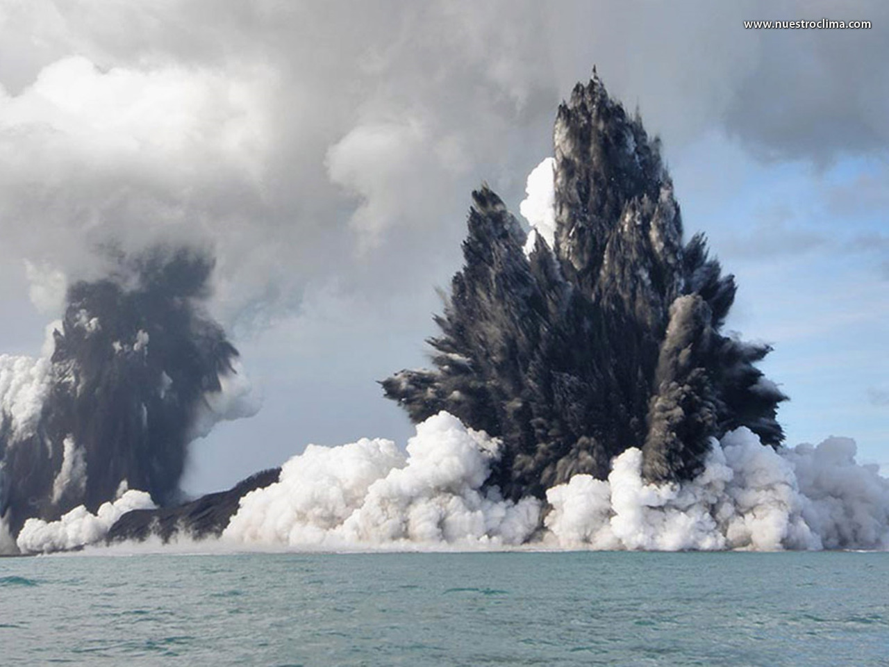 Descubren gigantescos volcanes submarinos frente a la costa peruana