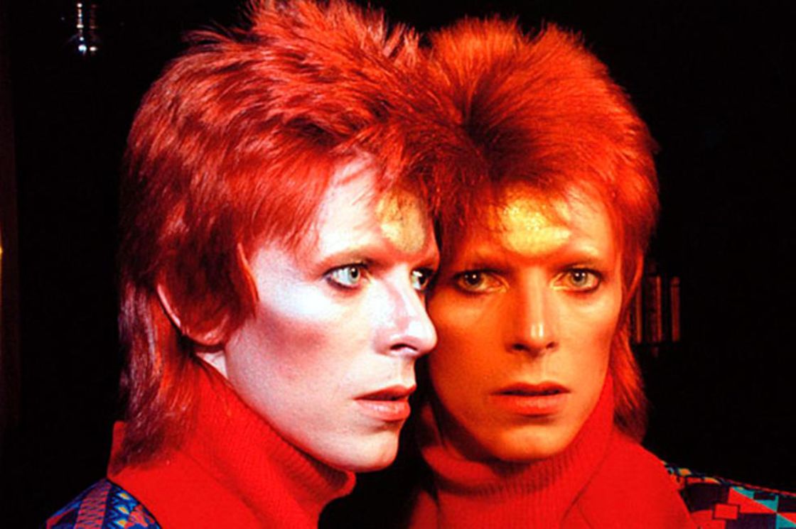 David Bowie: Herederos venden catálogo de canciones del cantante a Warner Music