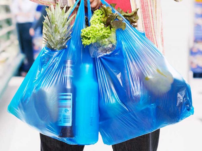 Precio de las bolsas de plásticos aumenta a S/0.40 en supermercados