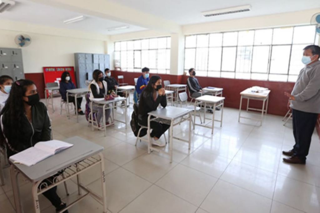 Minedu modifica disposiciones para clases presenciales