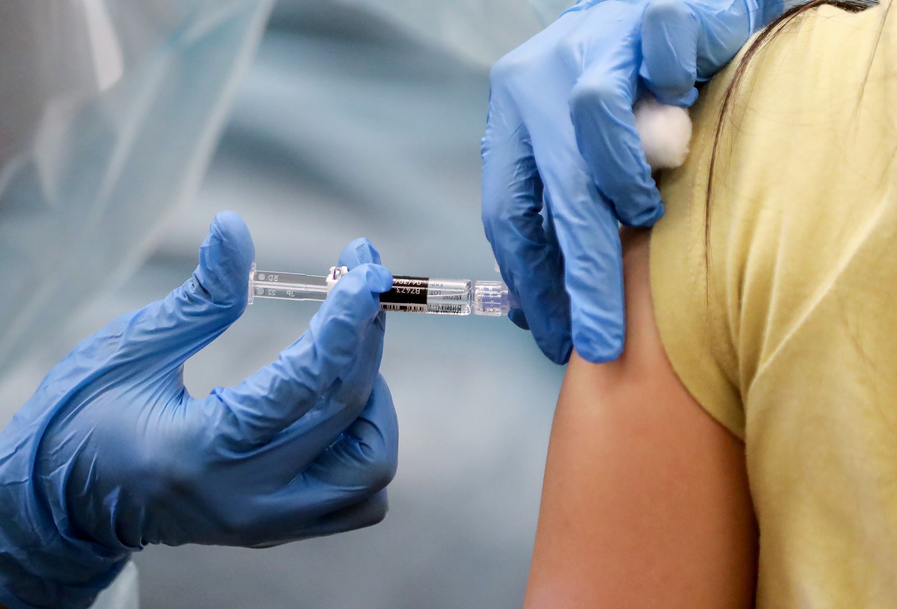 vacuna contra la Covid e influenza se aplicarán a la misma vez