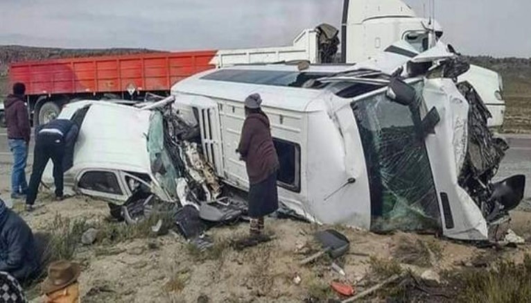 Accidente automovilístico en vía Arequipa-Puno deja 5 muertos y 16 heridos