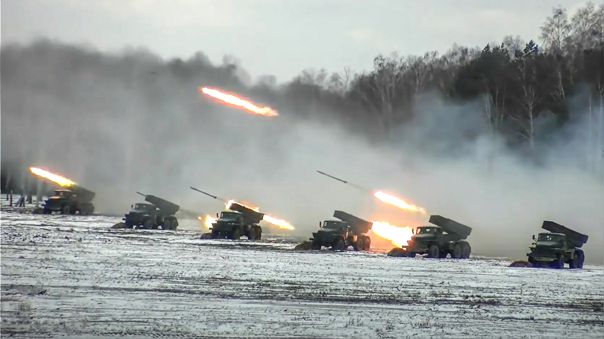 Invasión a Ucrania podría empezar con bombardeos y misiles