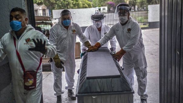 México reporta 927 muertes en su cuarta ola