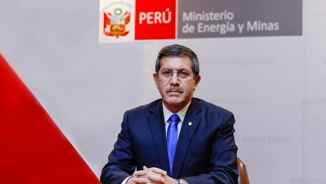 Renuncia viceministro de Minas Jorge Chávez