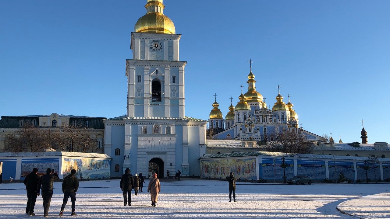 EE.UU., Canadá y Australia retiran a su personal diplomático de Kiev