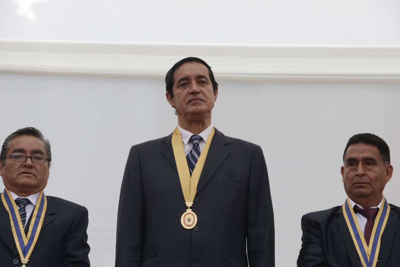Escándalo embarra a alcalde de San Juan de Lurigancho