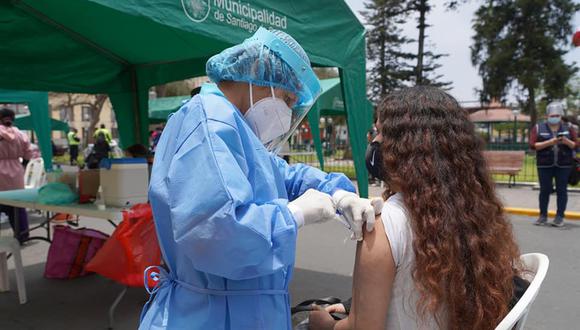 Campañas de vacunación y descarte del Covid-19 en Villa María del Triunfo, Cercado y SJL