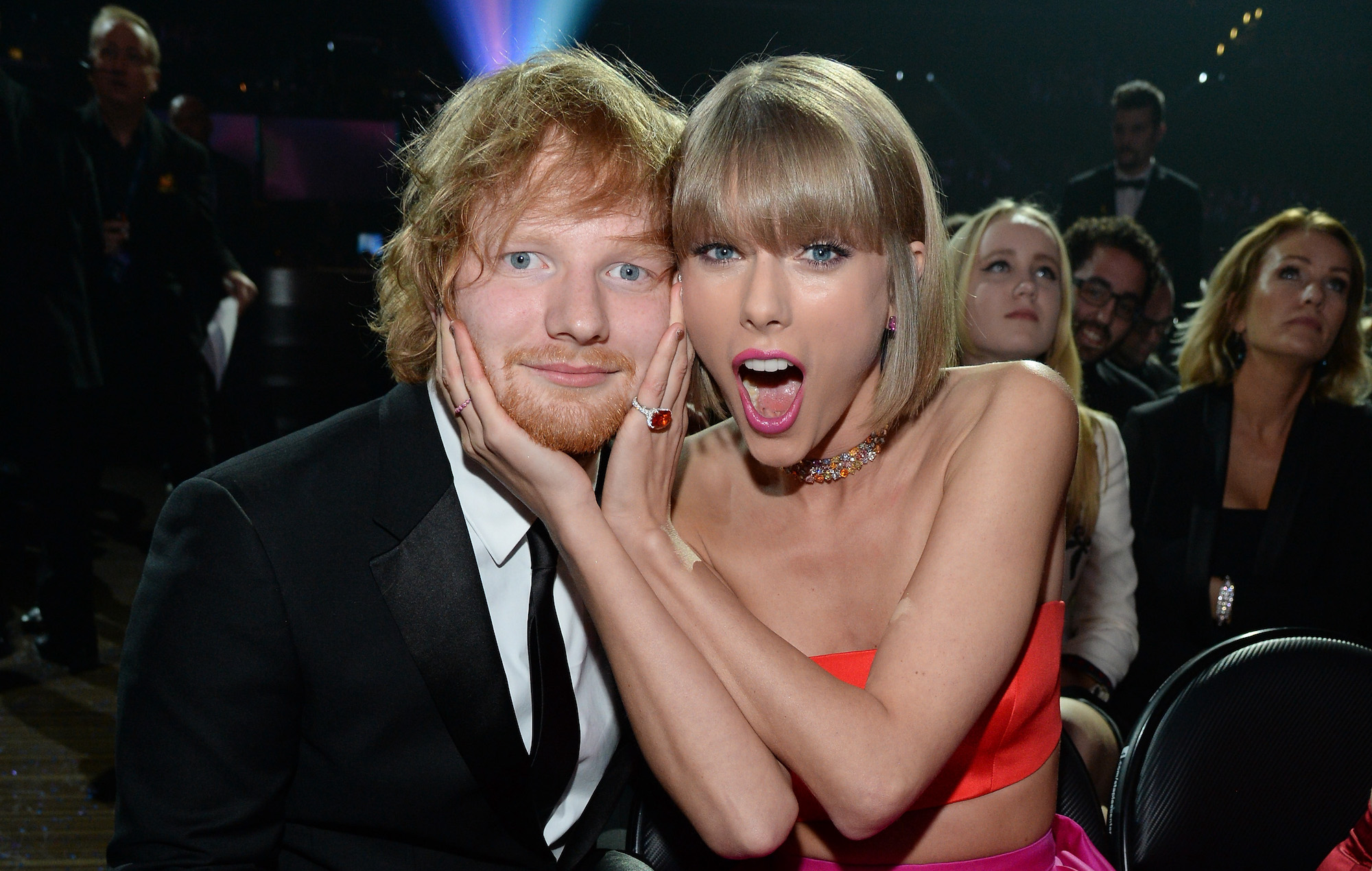 Ed Sheeran lanza una nueva canción junto a Taylor Swift