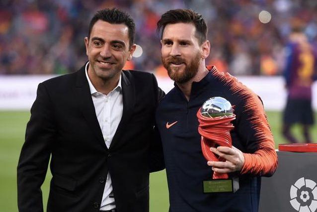Xavi le abre las puertas del Barcelona a Messi