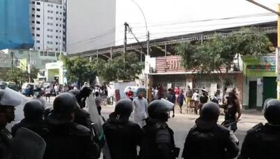 Breña: Fiscalizadores son atacados con palos, fierros y piedras