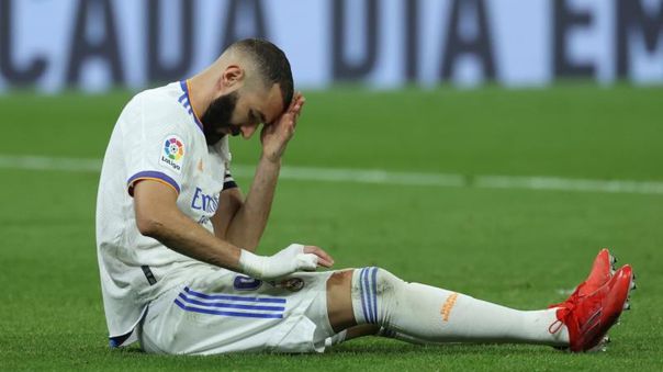 Karim Benzema es duda para el Clásico español