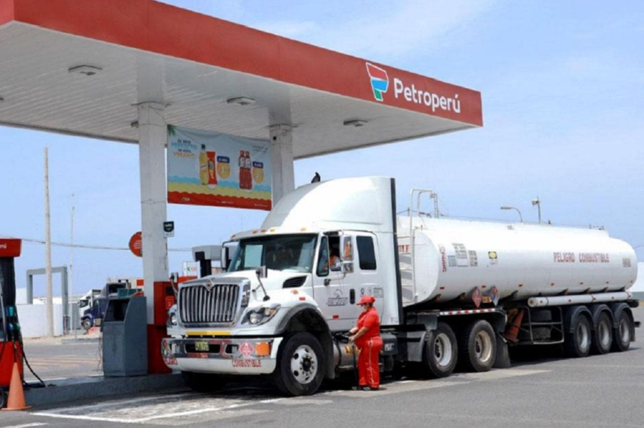 Petroperú sube precio de los combustibles