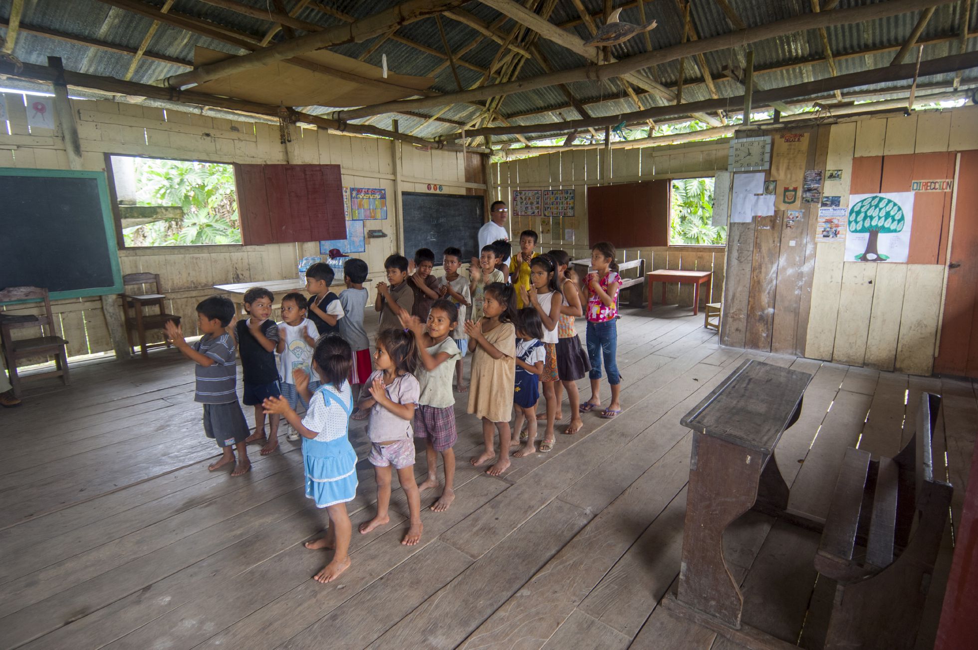 Nuevo programa para reducir brechas educativas en la Amazonía