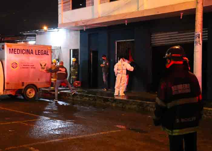 Ecuador: 7 jóvenes mueren encerrados en incendio