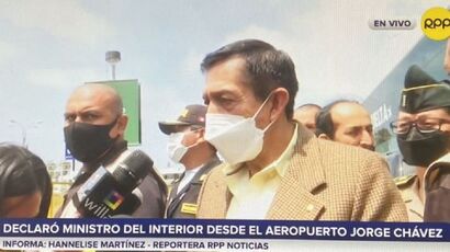 El ministro del Interior, Alfonso Chávarry, acudió al aeropuerto Jorge Chávez luego de conocer la huelga de controladores aéreos